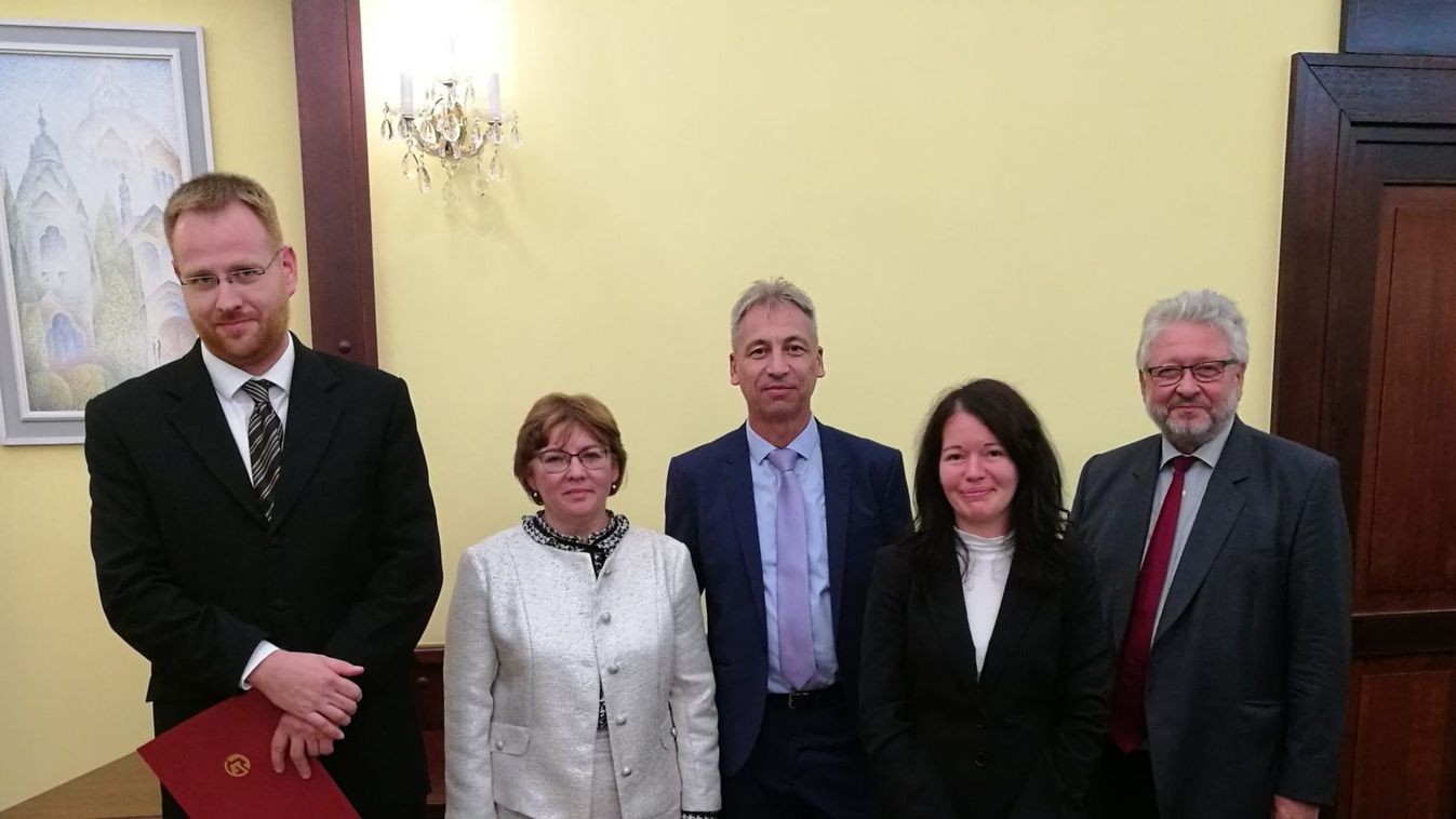 Bírósági titkárok és fogalmazók vetélkedtek a Szegedi Ítélőtáblán