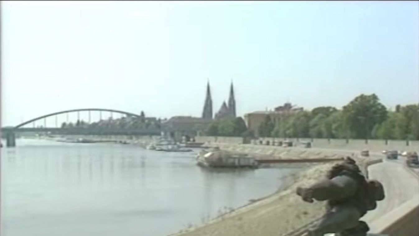 Újabb akkor és most videó Szegedről, százéves képekkel