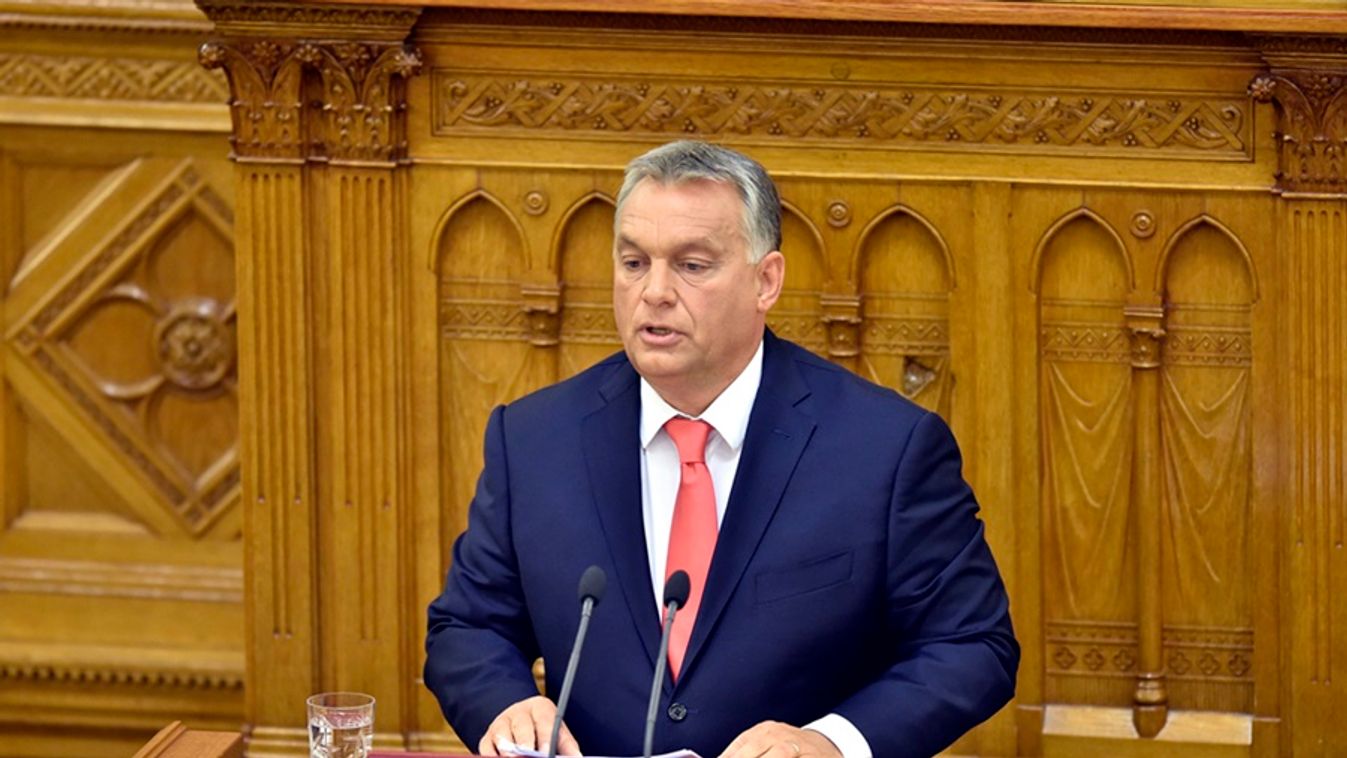 Orbán: a kormány a munkások oldalán áll