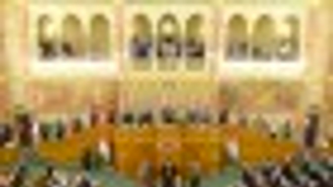 A kilakoltatási moratórium meghosszabbításáról szavazhat elsőként az új parlament