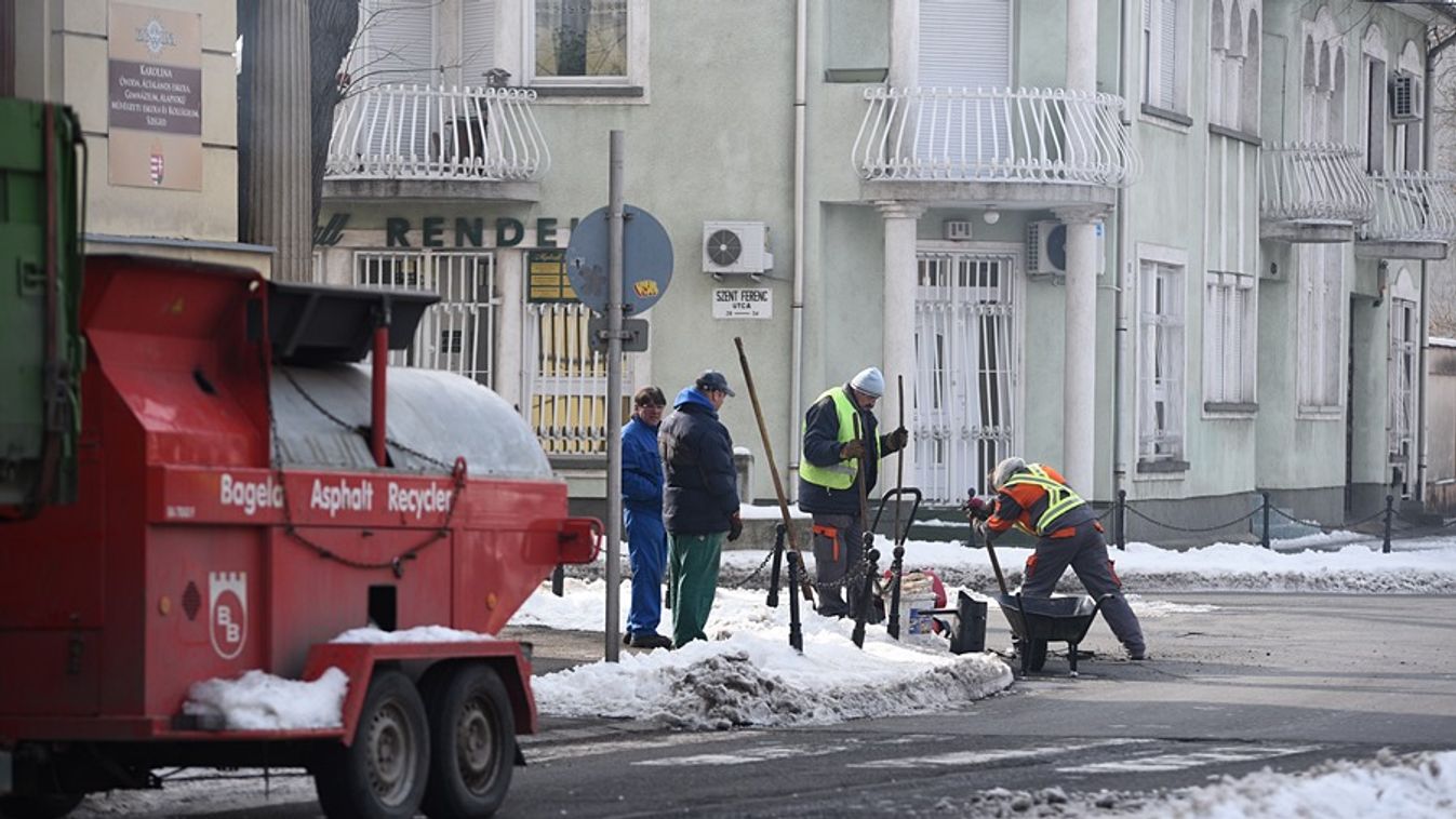 Tucatszámra kátyúznak a városban