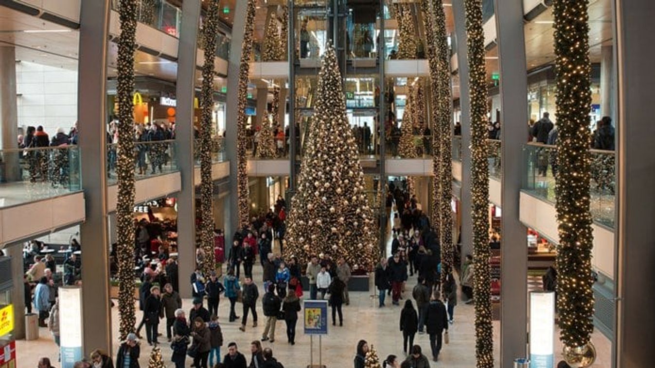 Kiderült, mennyit költenek a magyarok karácsonykor