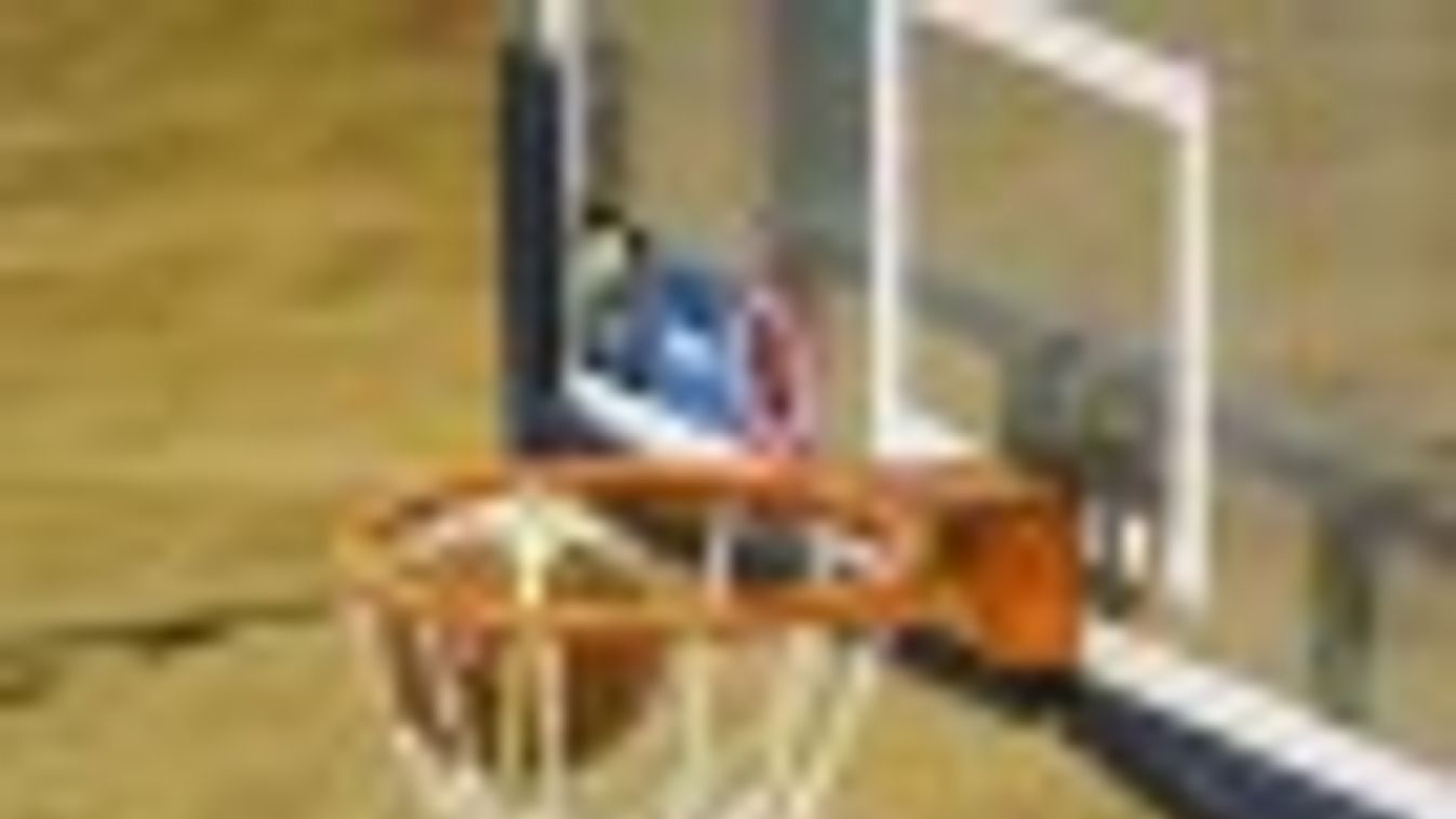 Kosárlabda: megázott a Szedeák a pécsi triplaesőben