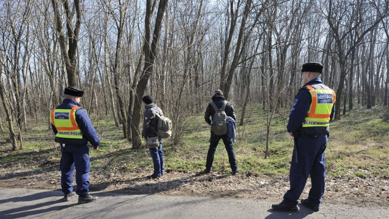 Tizenhét határsértőt tartóztattak föl a hétvégén