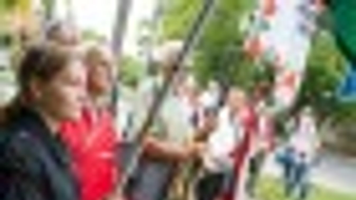 Szegedi Jobbik augusztus 20-án: „Ősszel ki fogjuk takarítani az Indóház teret” + FOTÓK
