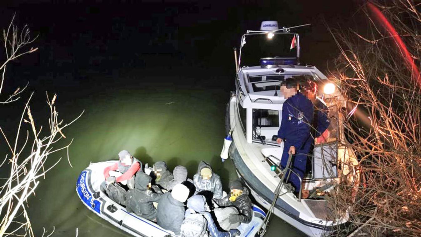 Csónakon surranó migránsokat fogtak a Tiszán Gyálarétnél