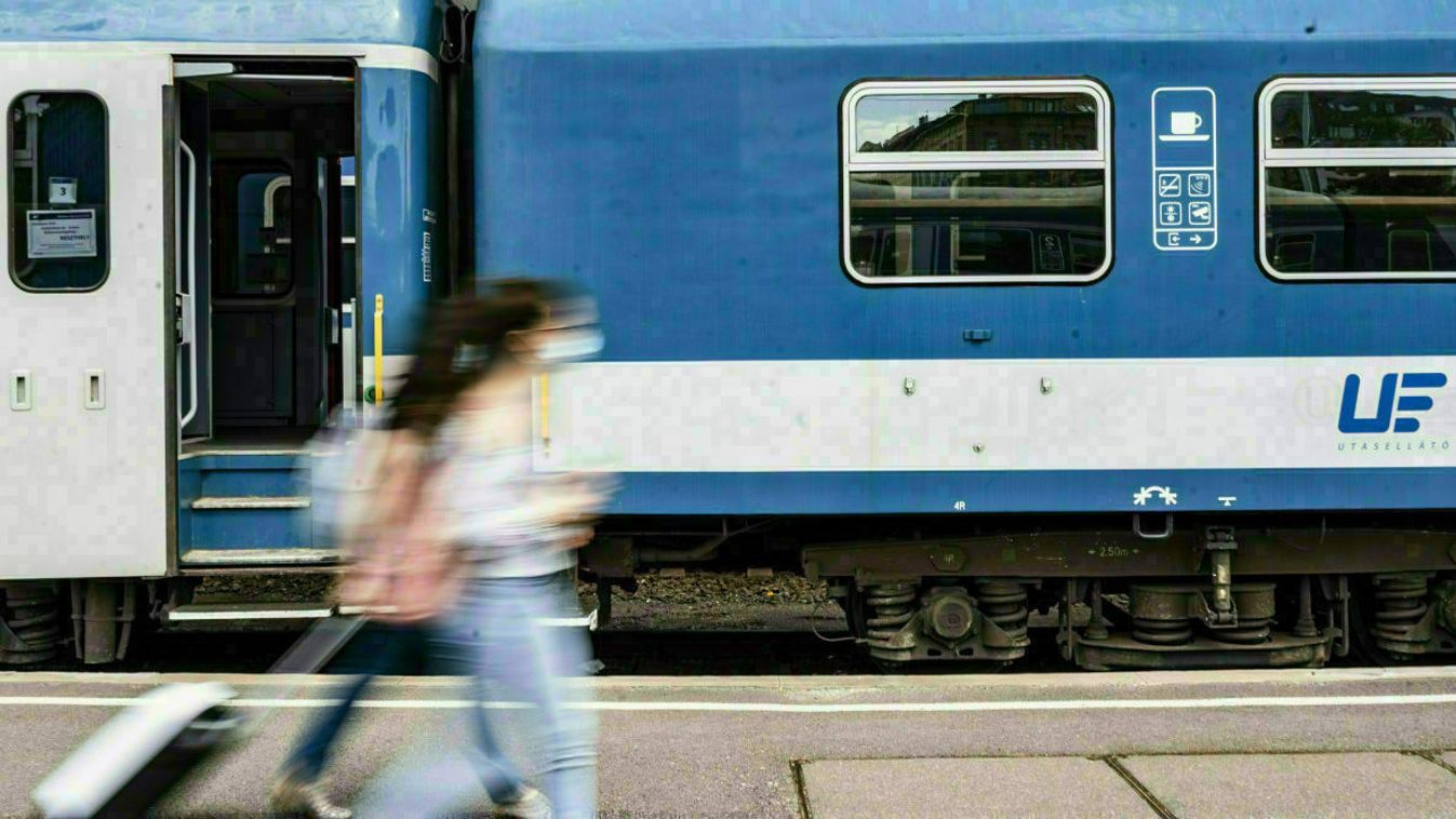 Villámcsapás okozott gondot a szegedi vasútvonalakon