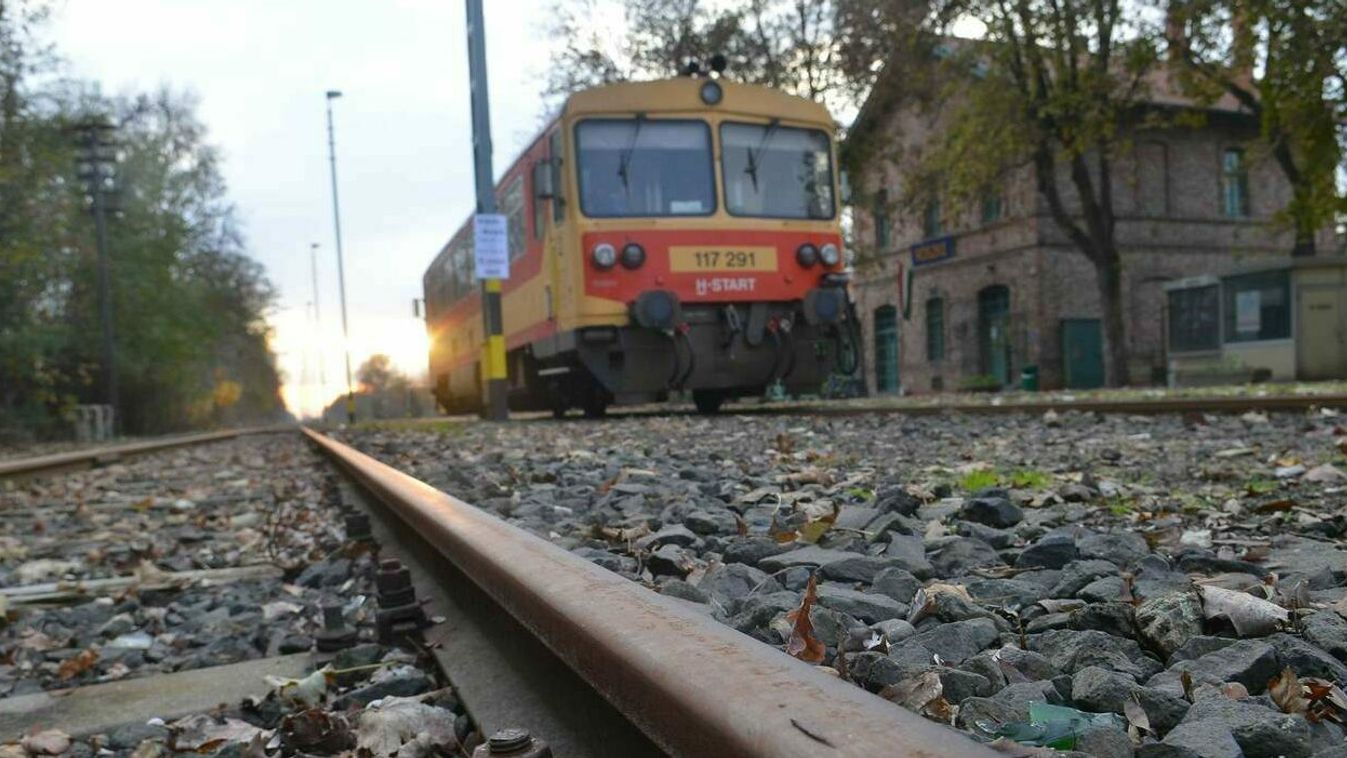 Októberben többször is éjszakai munkálatokat végez a MÁV a szegedi vasútvonalon