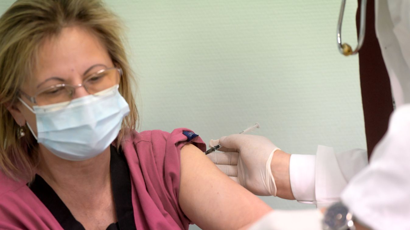 A Pfizer vakcinája a második oltástól számítva egy hét után fejti ki hatását