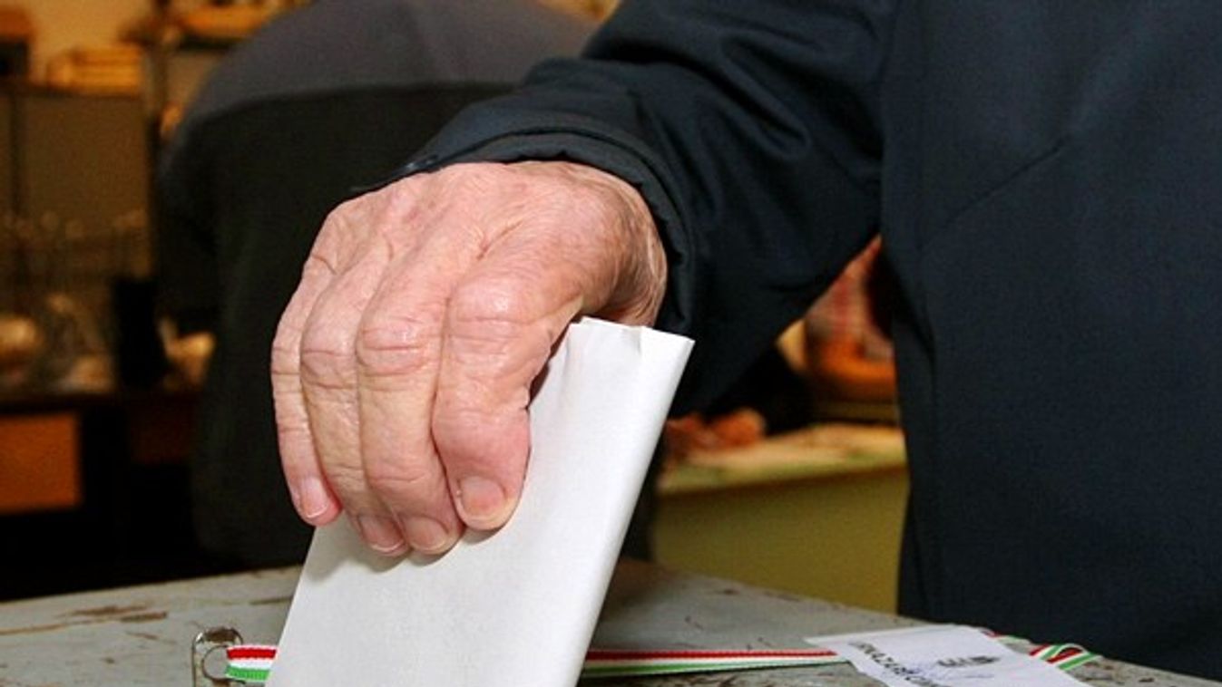 Április 8-ára írta ki Áder János az országgyűlési választások időpontját