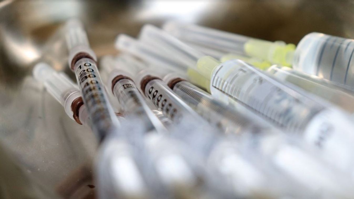 Bűnözők elraboltak egy vakcinaszállítmányt Nyugat-Európában