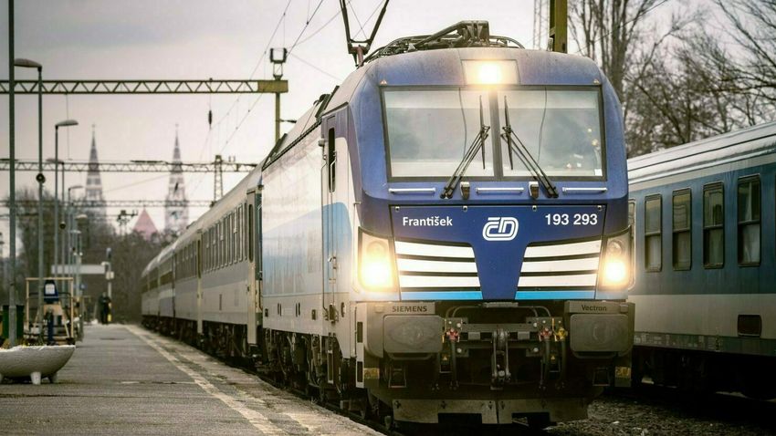 Ideiglenesen megváltozik a forgalom a Budapest-Szeged vasútvonalon