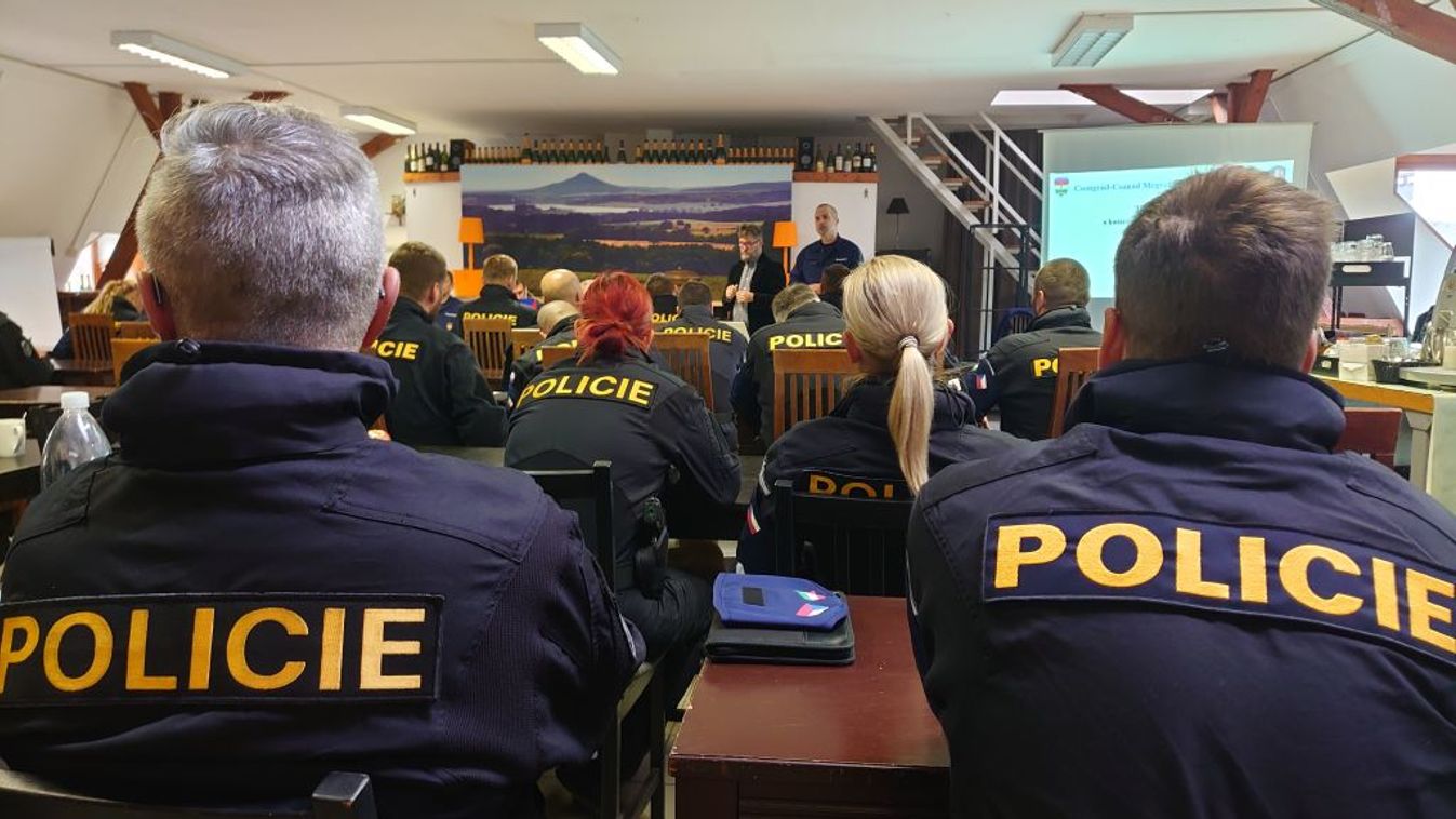 Két hónapig cseh rendőrök segítik a szegediek munkáját a déli határon