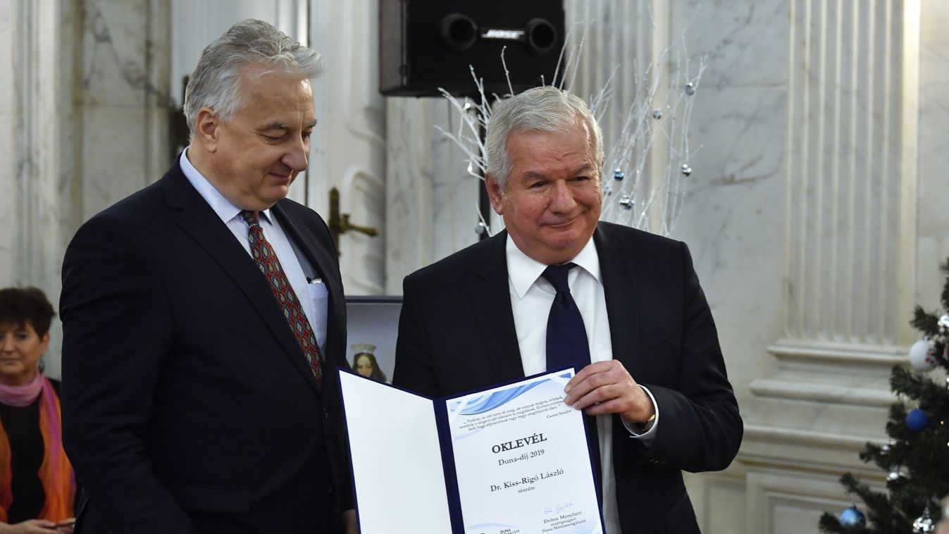 Kiss-Rigó László szeged-csanádi püspök kapta az idei Duna-díjat