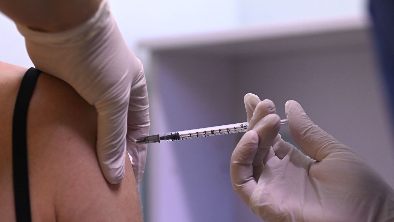 Vakcina-kisokost állított össze egy háziorvos