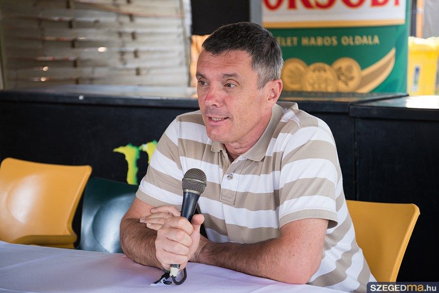 siklos_erik_szin01kf