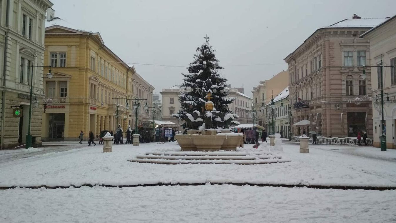 Így esett a hó Szegeden - vajon szerdán már jön a nyár?