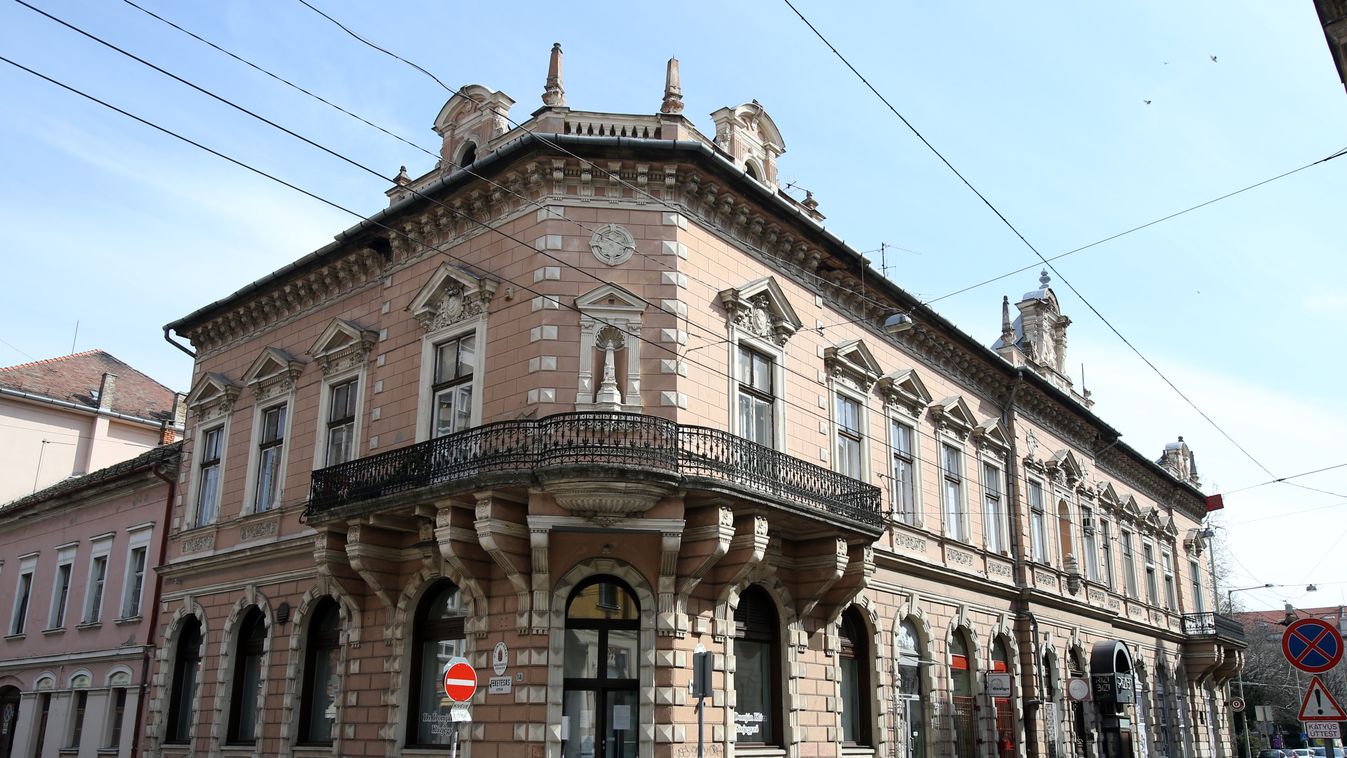 A Schäffer-palotában vehetett lakást Botkáéktól a makói bíróság vezetője