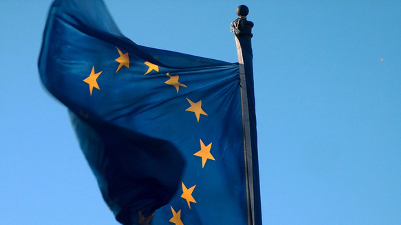 A közép-európaiak nem lépnének ki az EU-ból, de a jelenlegi vezetéssel elégedetlenek