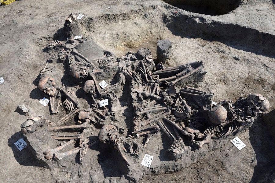 Különös sírt találtak a régészek Hódmezõvásárhely kö