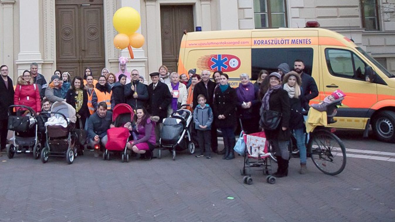 Ünnepi sétát tettek Szegeden az újszülöttekért