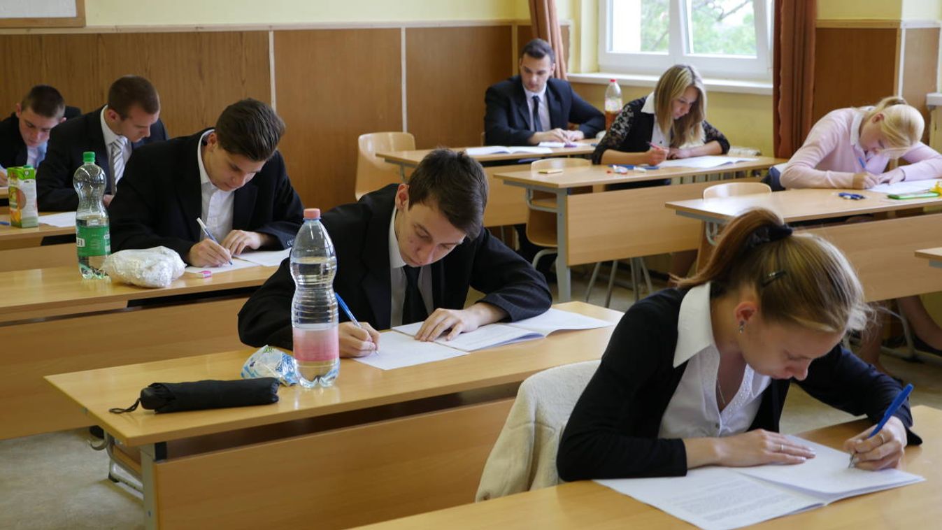 Érettségi: közel 65 ezer diák vizsgázott angolból 