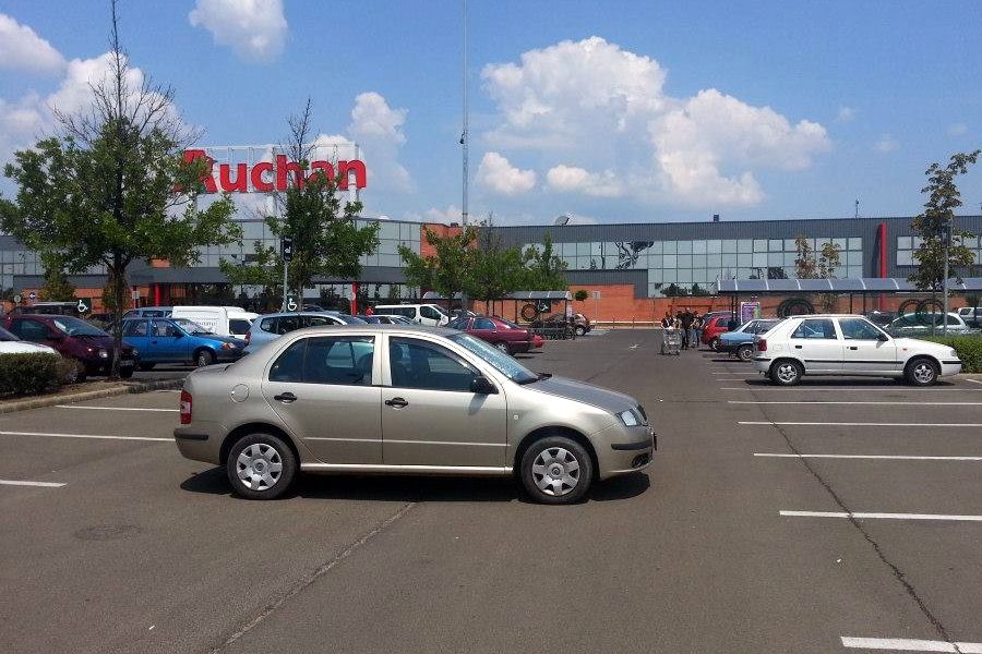 parkolas_auchan