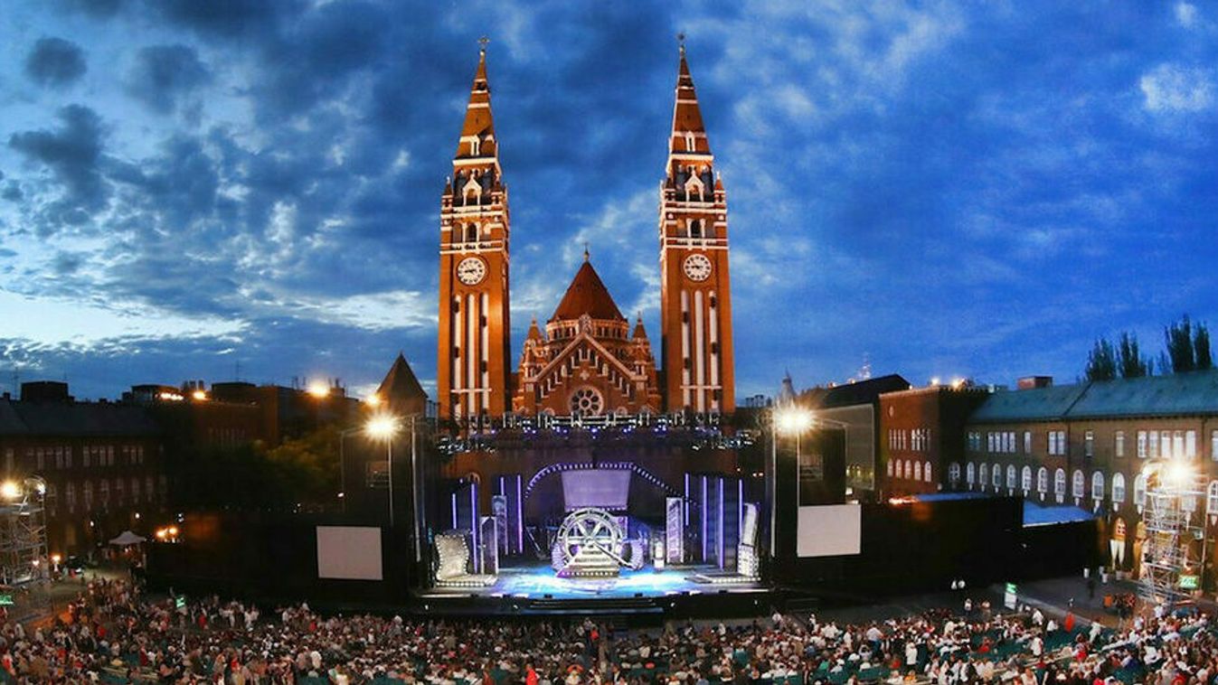 Petőfi, Chicago, Traviata és ABBA-slágerek a 2022-es Szabadtérin