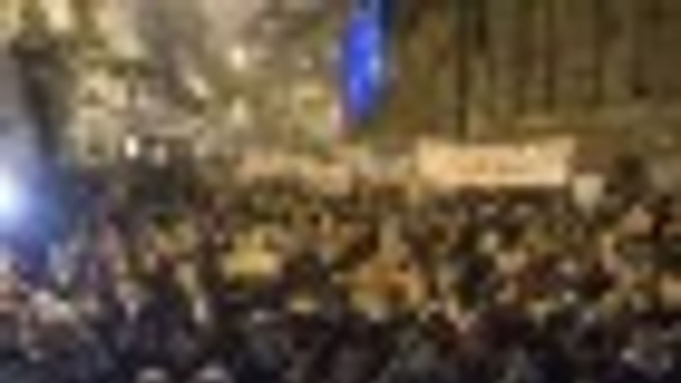 Szerdán kezdődő általános diáksztrájk mellett döntöttek a tüntetők (FRISSÍTVE)