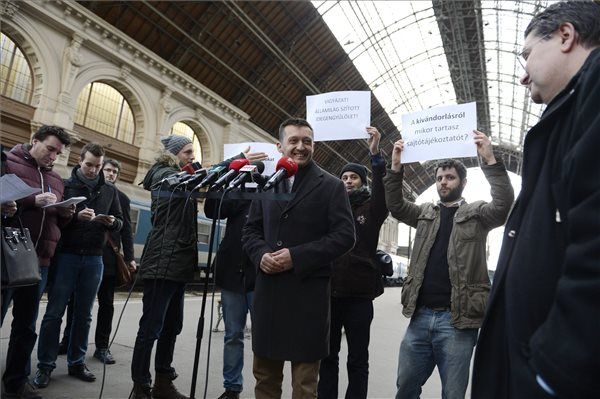 rogan_keleti_demonstralok