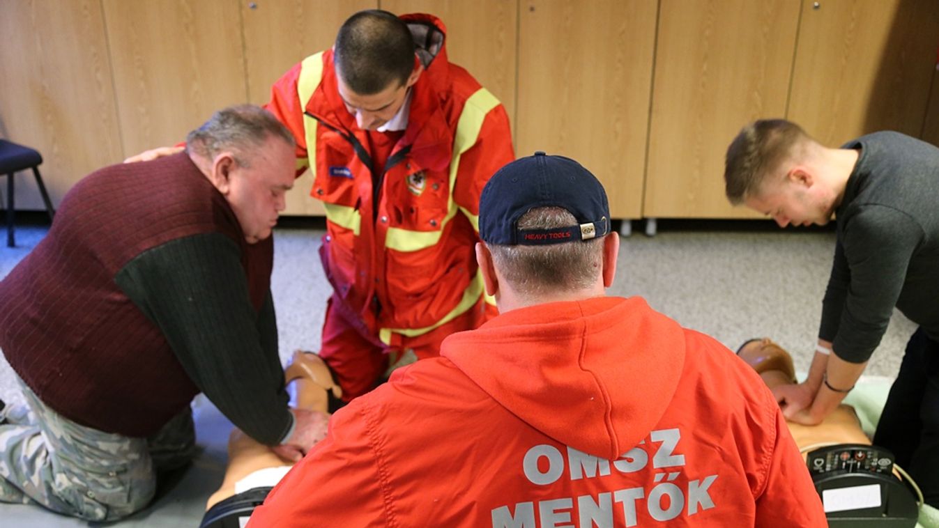 Hat megyei önkéntes mentőszervezet kapott támogatást