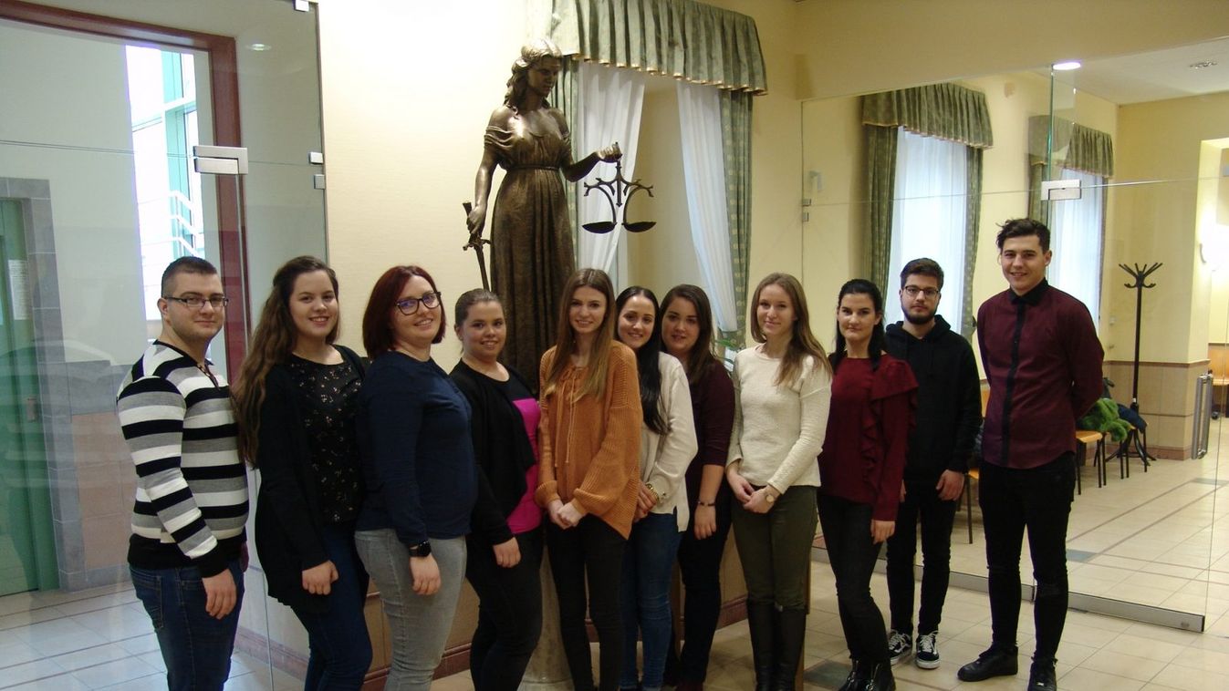 Jogi asszisztens hallgatók gyakorlati képzése a Szegedi Ítélőtáblán