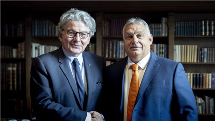 Uniós biztossal tárgyalt Orbán Viktor