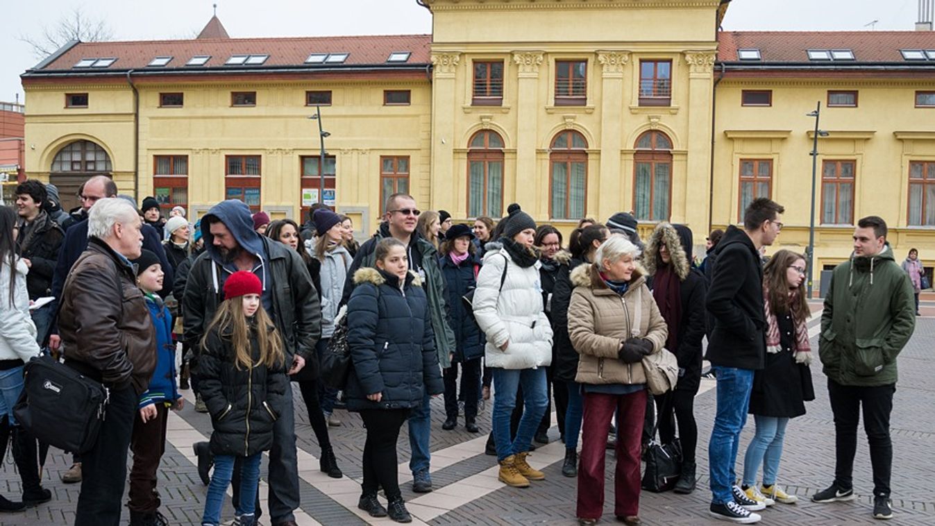 Hoppá! Visszaéltek a szegedi tüntetők nevével!