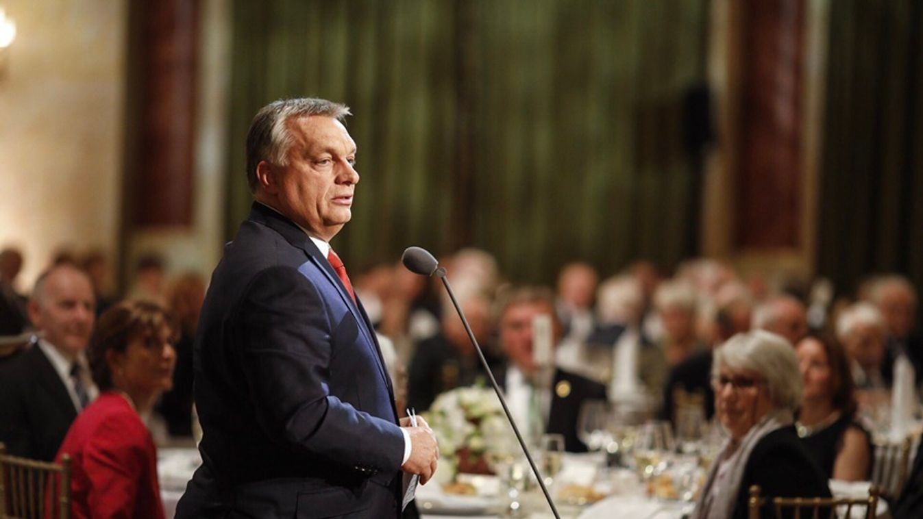 Orbán: Európa külső határai legyenek zárva, a belsők pedig nyitva