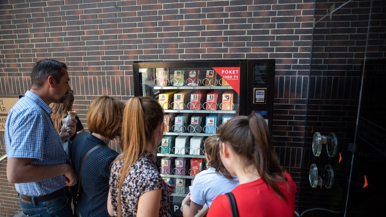 Hamarosan jöhet Szeged első Poket könyvautomatája