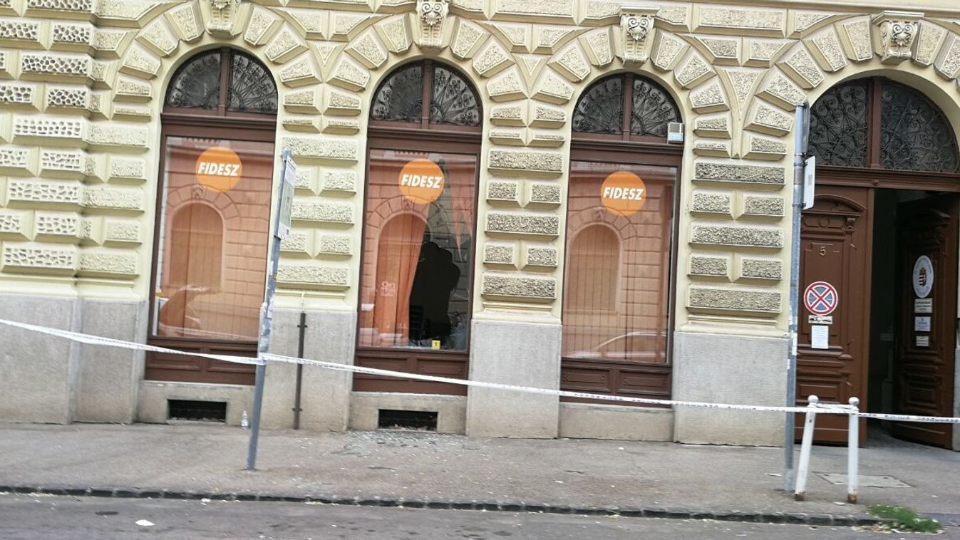 Vádat emeltek a Fidesz-iroda gyújtogatójával szemben
