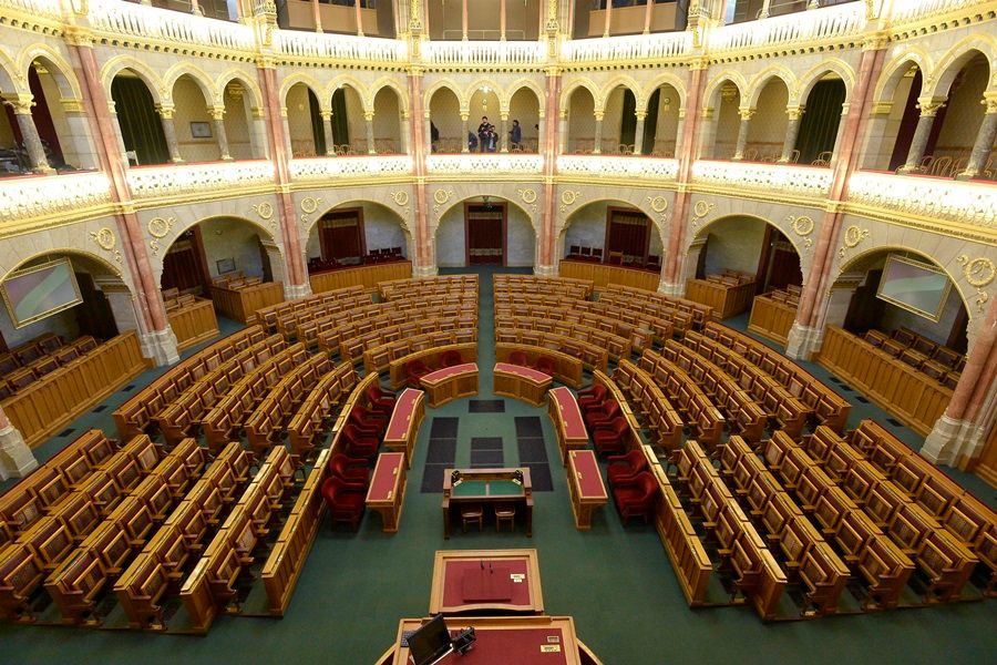OGY - Megújult az Országház alsóházi ülésterme