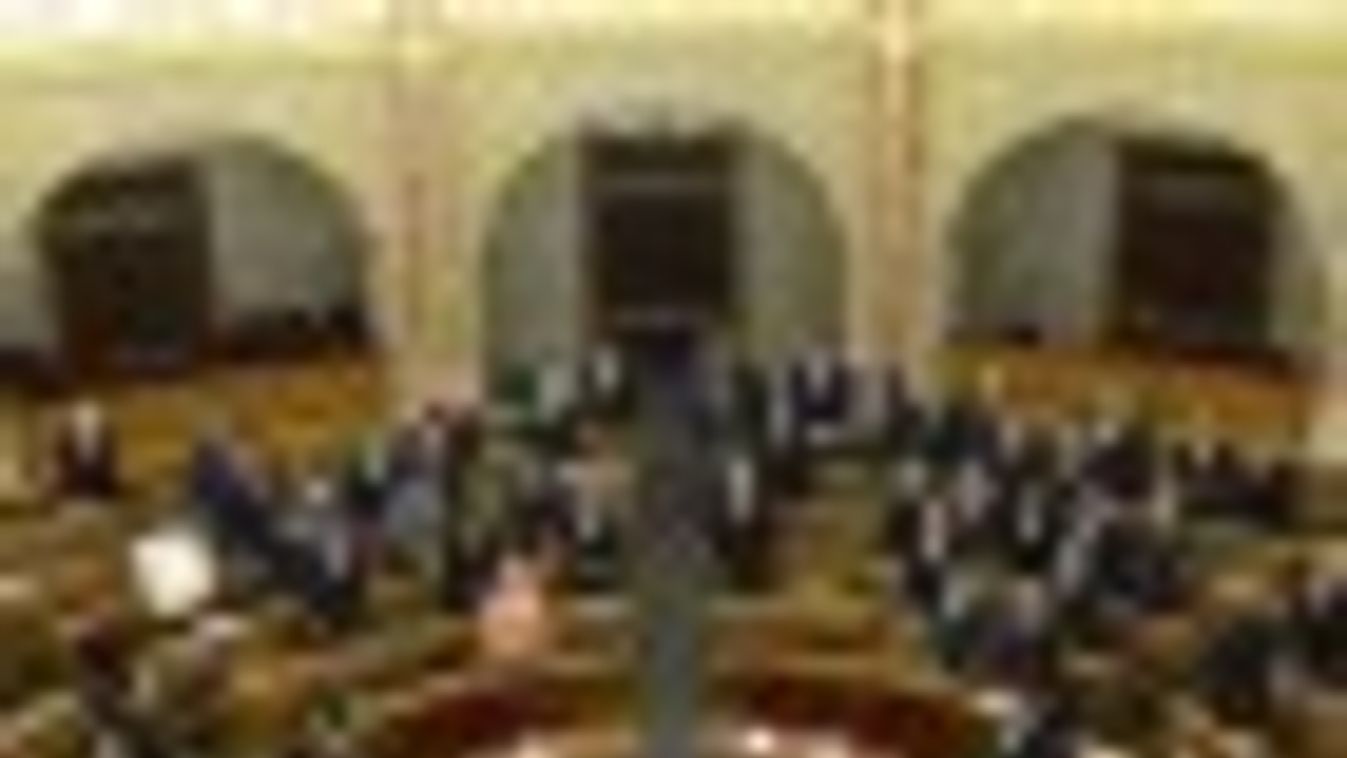 Országgyűlés: Rogán Antal miniszteri eskütételével kezdődik a Ház ülése