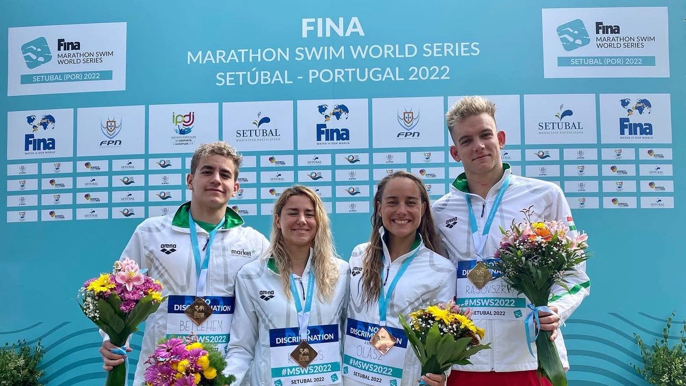 Olasz Anna világkupa bronzérmes lett a váltóval