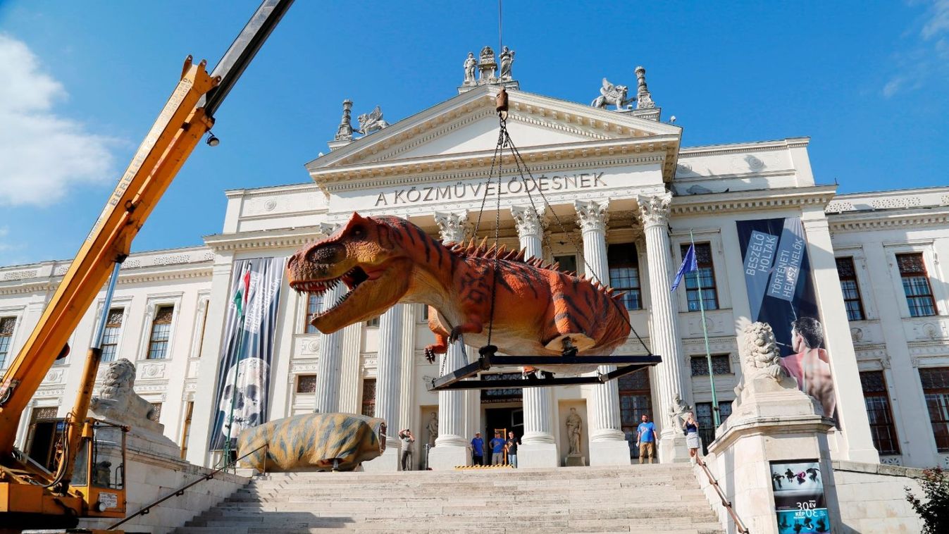 Jurassic Park Szegeden: T-Rexnek és velociraptornak ad otthont a múzeum