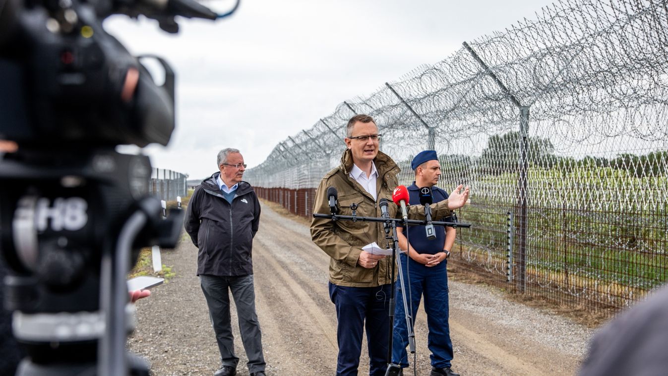 Rétvári Bence: az EU legnagyobb migránsgettóját Magyarországon állíttatnák fel