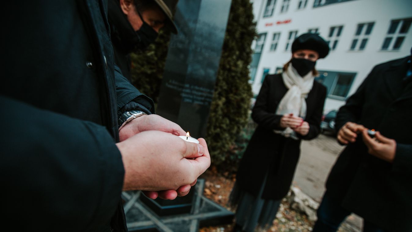 A holokauszt áldozataira emlékeztek a szegedi Fidesz tagjai