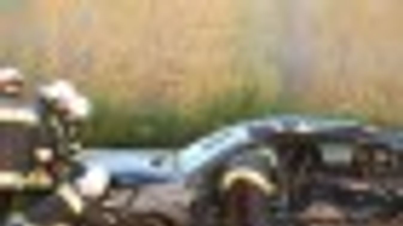 Karambolozott a Lázár Jánost szállító autó - egy ember meghalt (FRISSÍTVE)