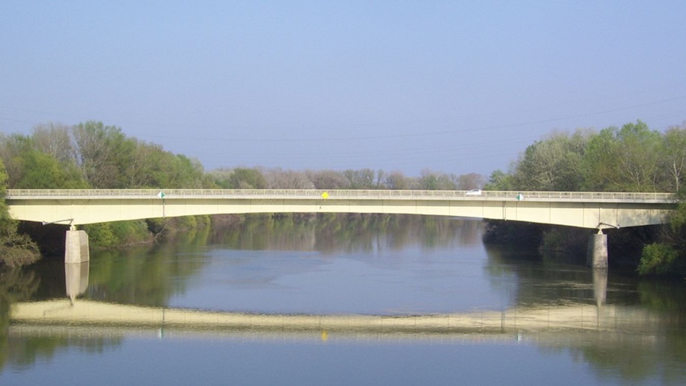 Javítják az algyői Tisza-hidat