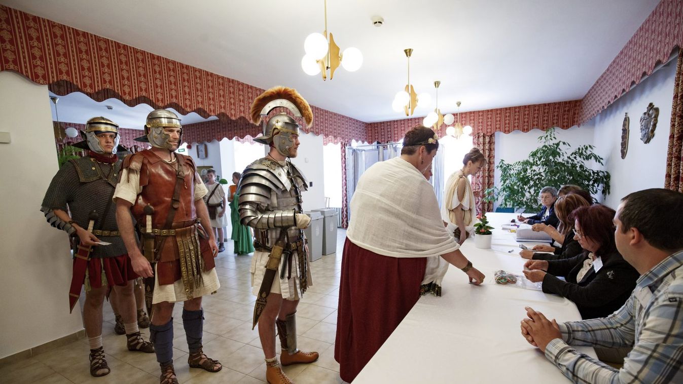Római kori hagyományőrzők is voksoltak