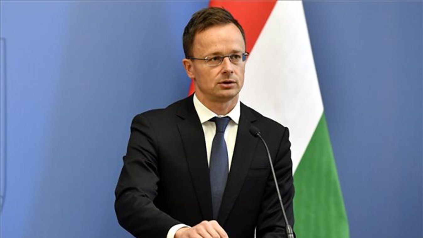 Szijjártó: Magyarország az Egyesült Államokhoz hasonlóan megvédi határait