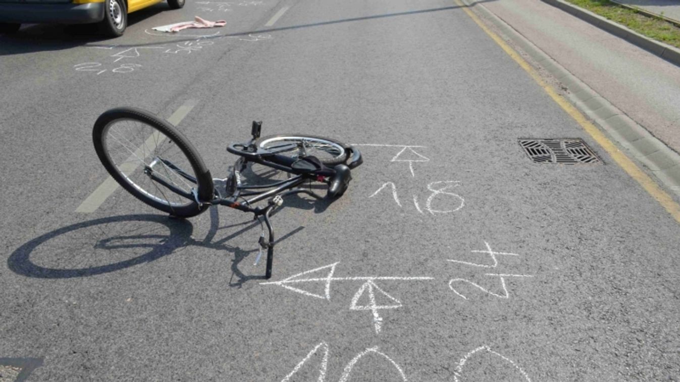 Tolatás közben gázolt el egy kerékpárost, vádat emeltek a szegedi sofőr ellen