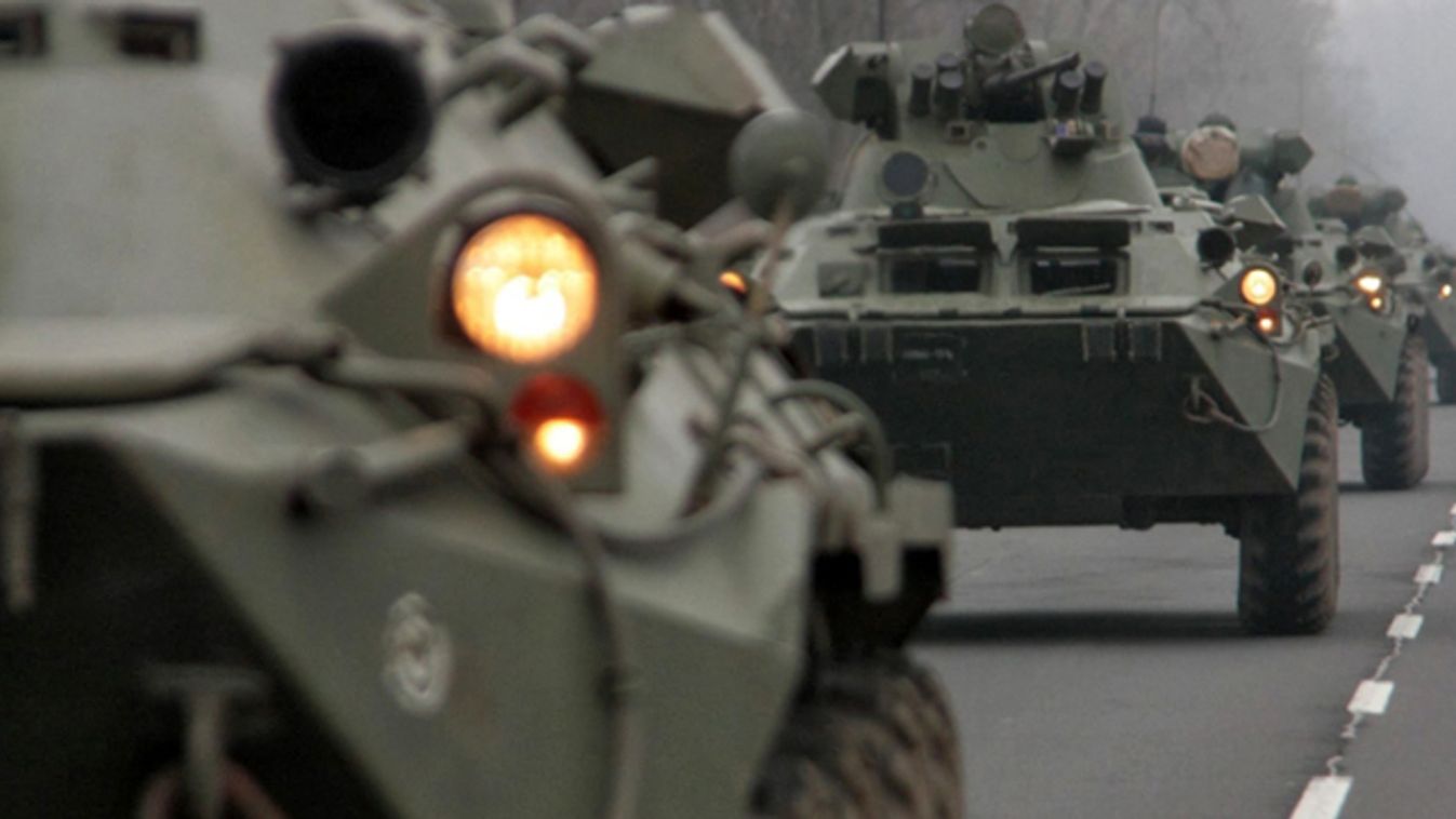 Ismét katonai konvojok lepik el Csongrád megyét