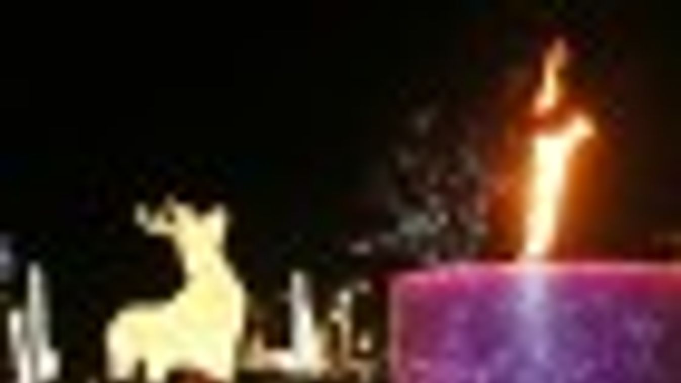 Szent-Györgyi Albert vigyázza az adventi gyertya fényét + FOTÓK, HANG